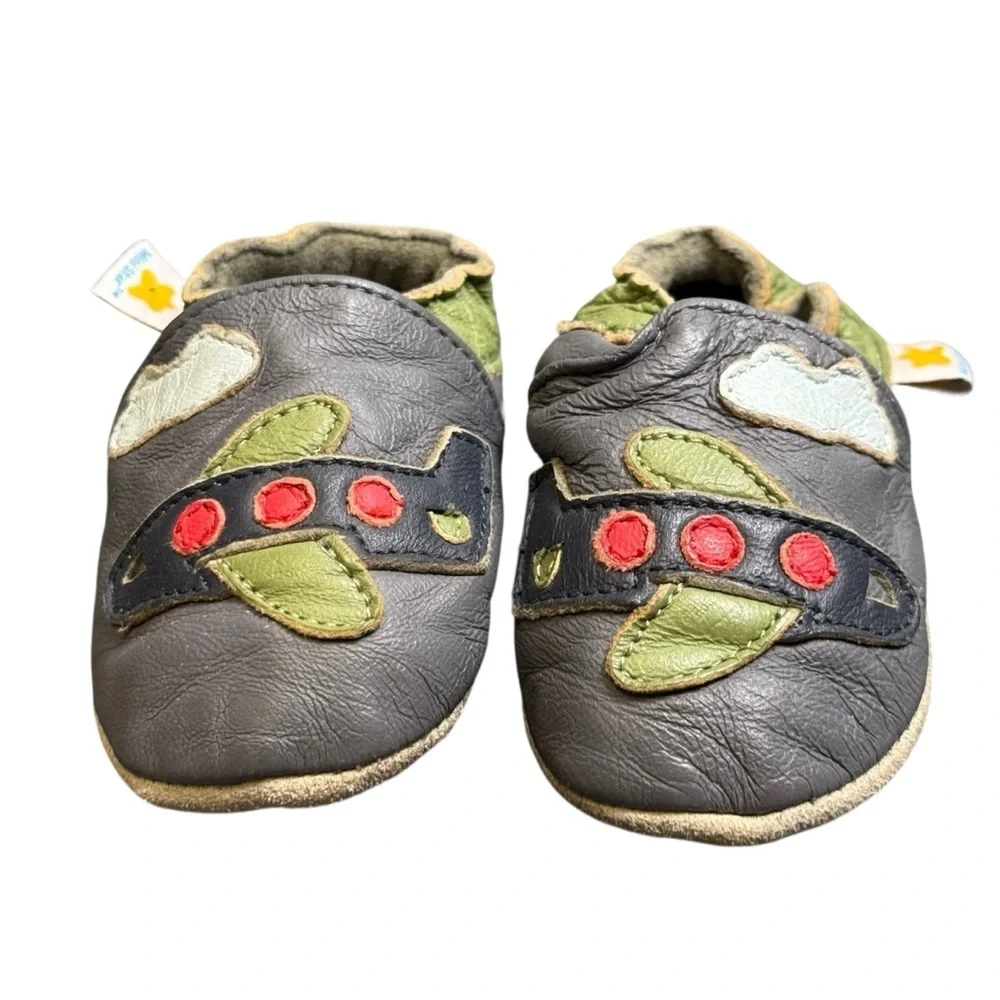 Baby Boy Girl Gray Green Leather Moccasin Shoes w/ Airplanes and Clouds 0-6 Mo